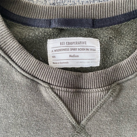 REI The CO-OP 80th Anniversary Staff Edition Army Green Sweatshirt Sz.M - Picture 4 of 4